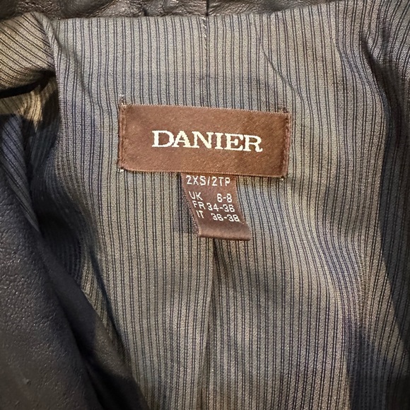 Danier Leather Jacket - Picture 7 of 9